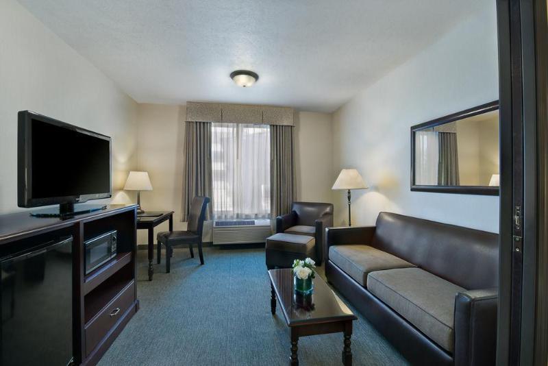Oxford Suites Spokane Valley Exterior photo