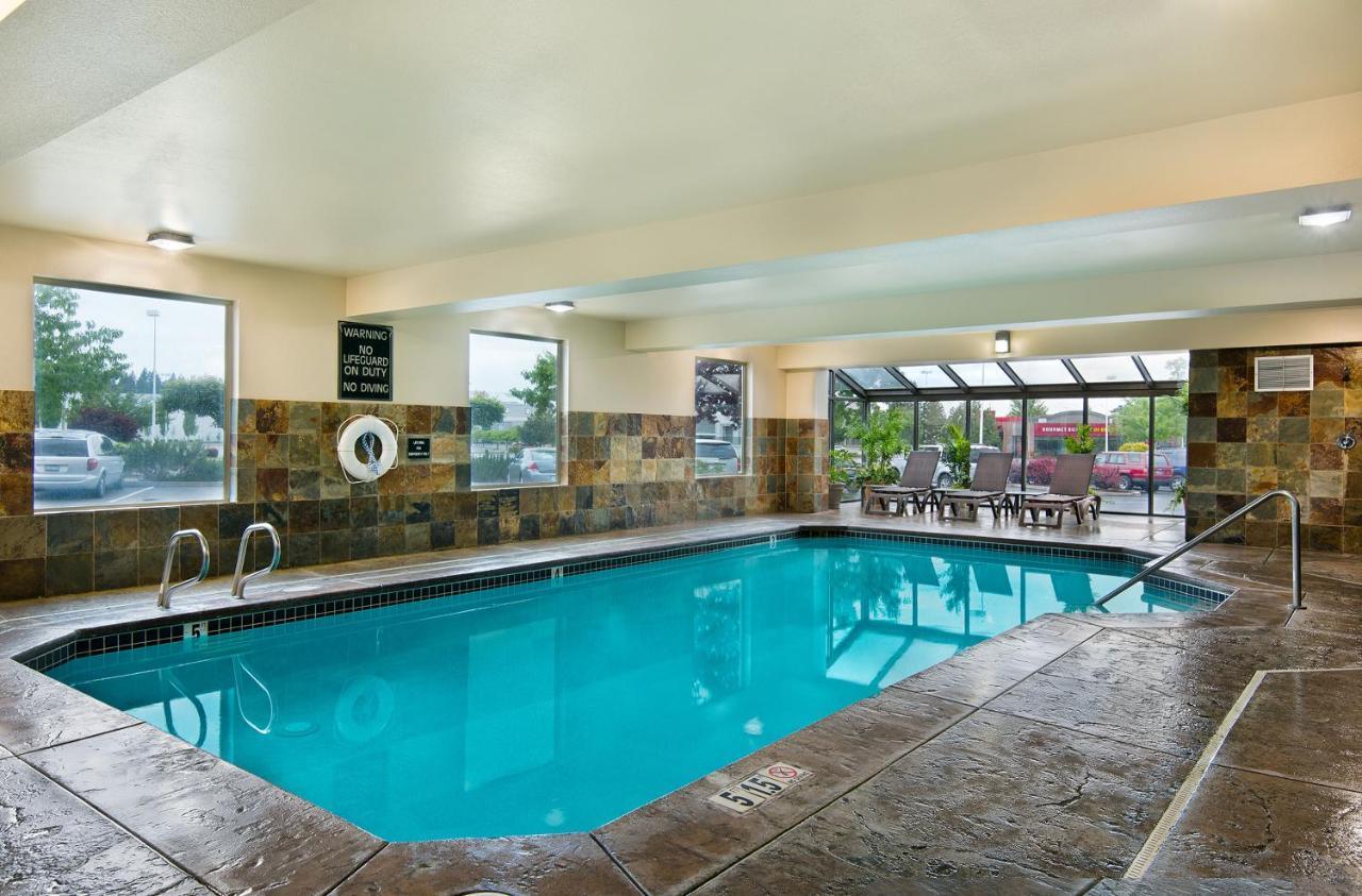 Oxford Suites Spokane Valley Exterior photo